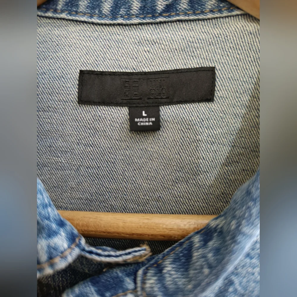 Uniqlo - Picture 4 of 7